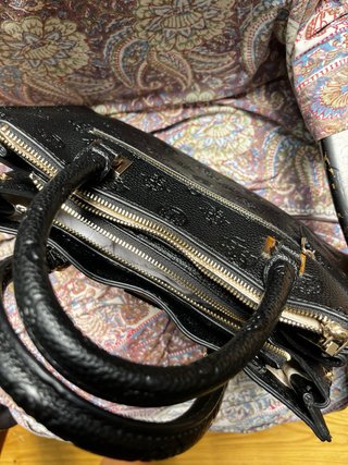 Bolso Guess Negro