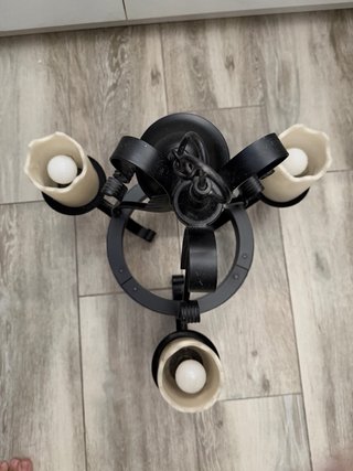 Lampara clásica de metal tipo candelabro,