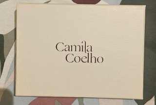 Pendientes Camila Coelho Beige y Dorado