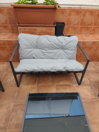 Conjunto jardín: 2 sillones, sofá y mesa