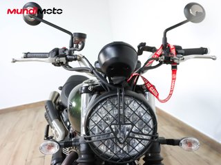 TRIUMPH SCRAMBLER 900