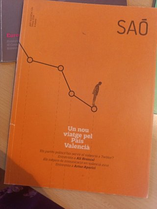 Saō. =4 revistes de que Se trata de una publicació