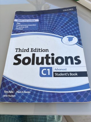 Solutions 3rd Edition Advanced. Student's Book