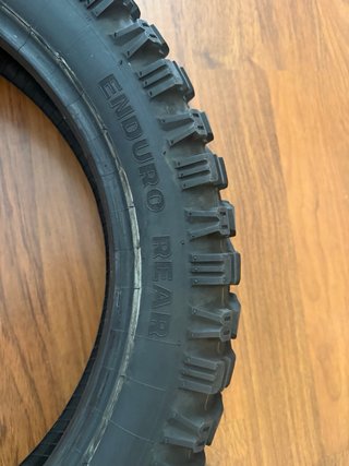 Neumático Mitas Enduro 110/80-19 y 150/70-17