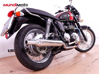 TRIUMPH BONNEVILLE T100
