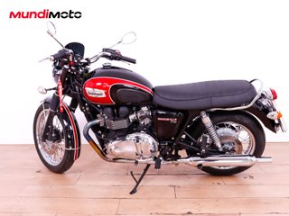 TRIUMPH BONNEVILLE T100