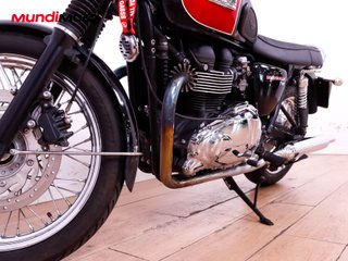 TRIUMPH BONNEVILLE T100