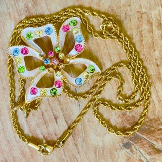 Colgante Mariposa Bañado en Oro 24k