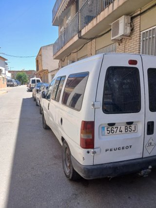 Peugeot 2003 2003