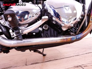 TRIUMPH BONNEVILLE T100
