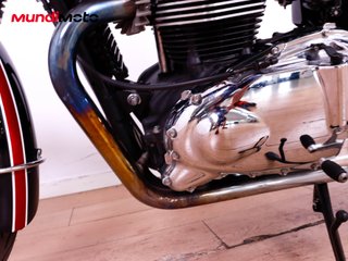 TRIUMPH BONNEVILLE T100