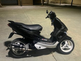 Peugeot Speedfight 2 Scooter Negro/Blanco