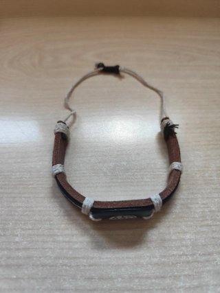 Pulsera artesanal con elefante de África ajustable