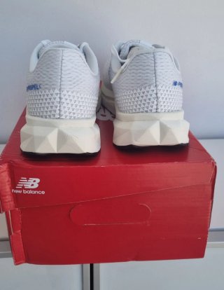 New Balance FuelCell Propel V5