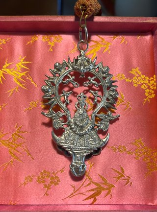 Medalla Antigua Virgen del Prado Plata S.XVIII