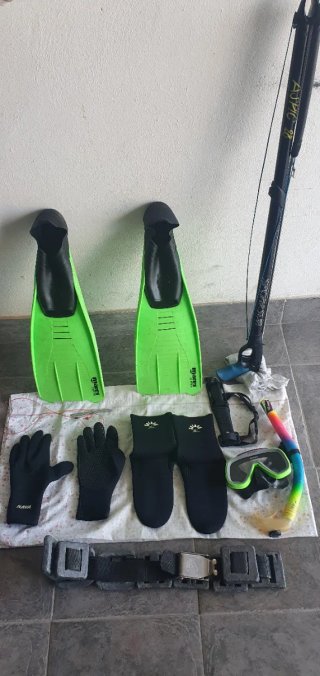 Equipo de pesca submarina