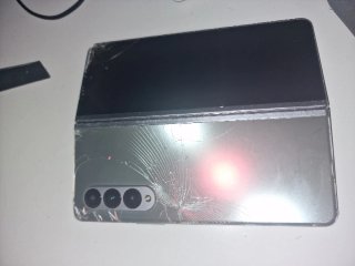 Samsung Galaxy Z Fold 3 (Piccolo schermo rotto)