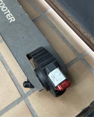 Patinete eléctrico negro