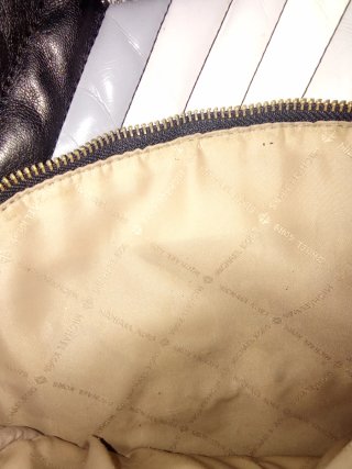 Mochila Michael Kors Negra y Blanca