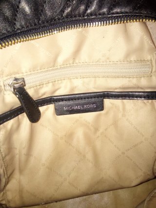 Mochila Michael Kors Negra y Blanca