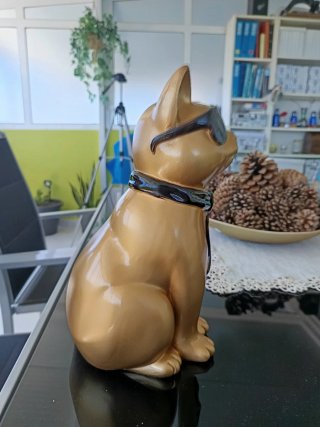 Figura Gato Dorado con Gafas y Corbata