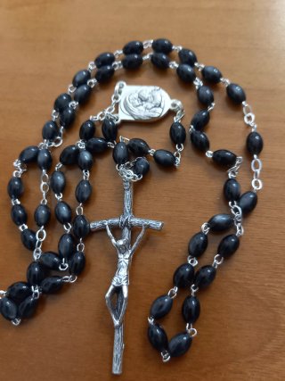Rosario  donato dal Santo Santo Padre Leone XIV