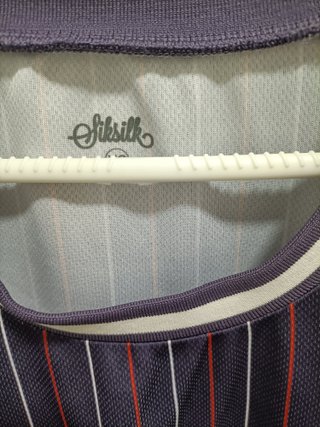 CAMISETA BASKET SIKSILK TALLA M NUEVA.