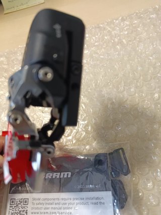 Desviador delantero Sram Rival AXS 12v