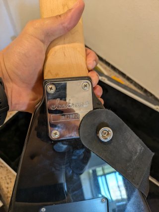 Guitarra Eléctrica Jackson V Negra
