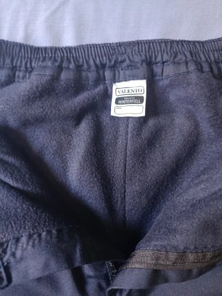 Pantalónes de trabajo azul con forro polar