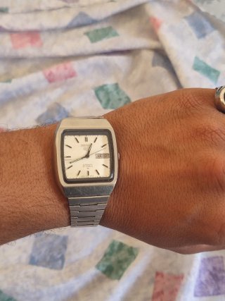 Reloj Seiko Automático Plata y Blanco