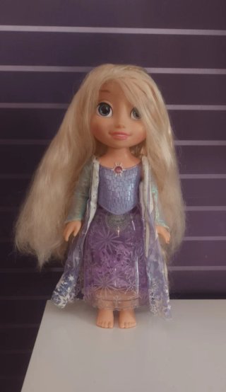 Muñeca Elsa 33 cm con luz y sonido