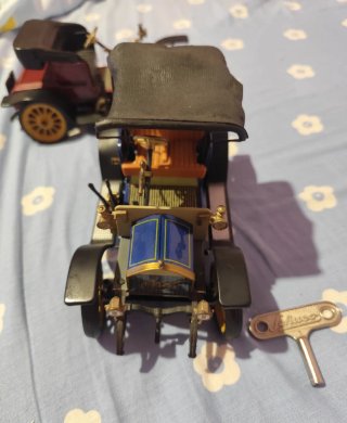 2 Coches de Cuerda Opel 1228