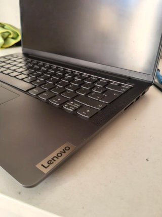 Lenovo IdeaPad 5i | Intel Core i5 / 8GB RAM / 512g