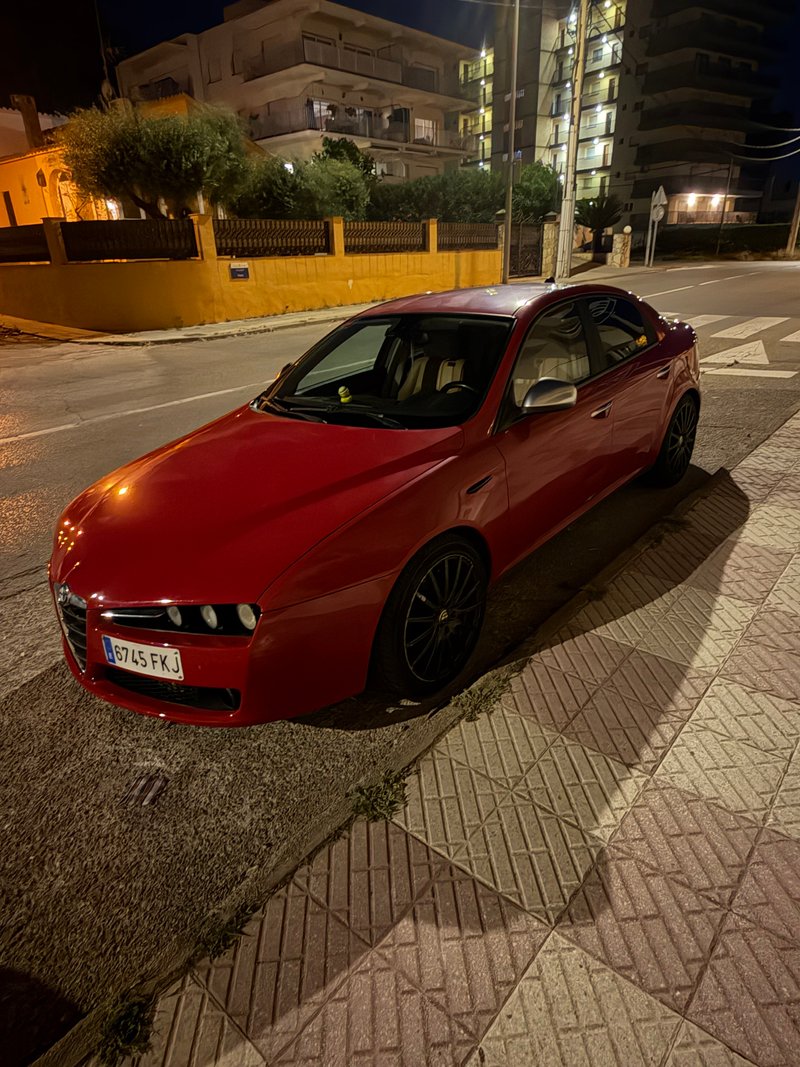 Alfa Romeo 159 2005 - foto 1