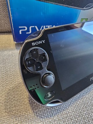PlayStation Vita OLED PCH-1004 OLED completa