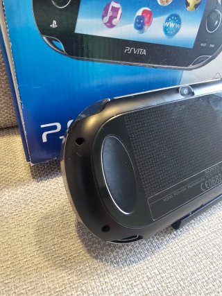 PlayStation Vita OLED PCH-1004 OLED completa