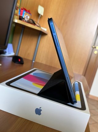 Apple iPad 10ª Gen 64GB Blu come nuovo
