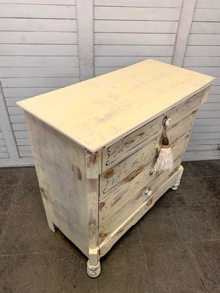 Cómoda/Cajonera antigua.