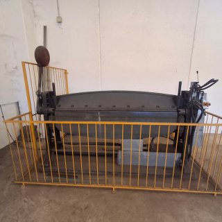 Plegadora de chapa industrial