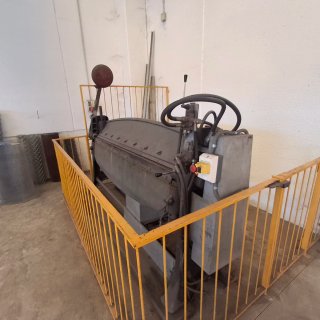 Plegadora de chapa industrial
