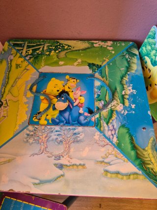 Mesa y 2 sillas Winnie the Pooh