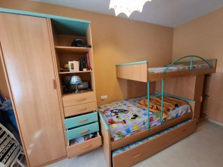 Habitación juvenil literas con armario