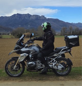 BMW GS Adventure Moto Negra y Plateada