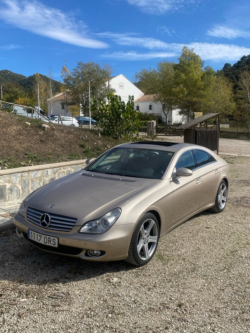 Mercedes-Benz CLS 500 - foto 1