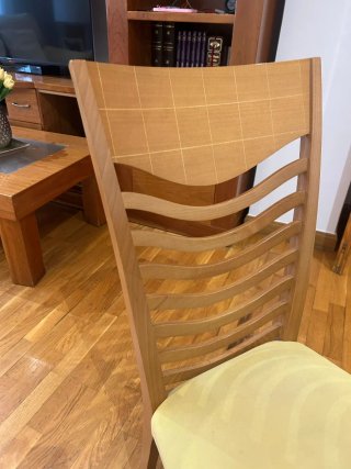 Sillas de comedor de madera y tela