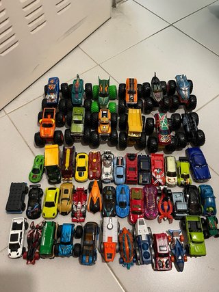 Lote Hot Wheels Monster Trucks Camión Lanzador