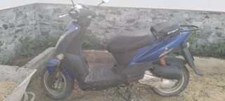 Kymco Scooter Azul