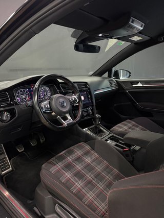 Volkswagen Golf GTI Performance 2.0 TSI 180kW (245CV)