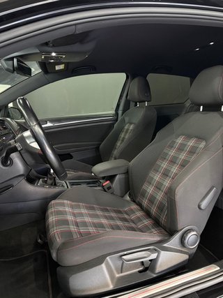 Volkswagen Golf GTI Performance 2.0 TSI 180kW (245CV)